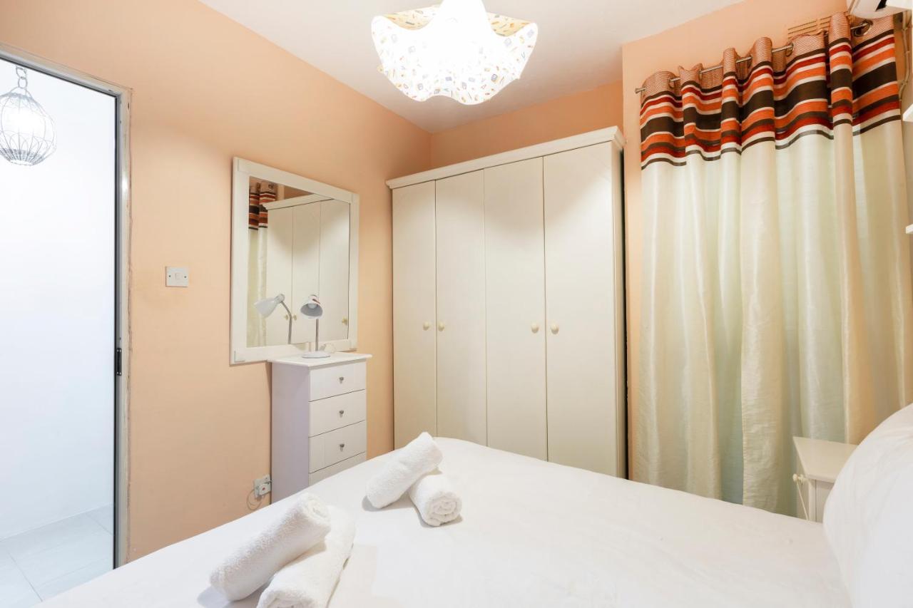 מליאהה Ne1 - Lovely 2 Bedroom Apartment. Perfect Location מראה חיצוני תמונה